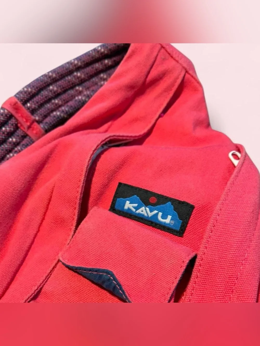 Kavu Hot Pink Sling Rope Single Strap Crossbody Backpack